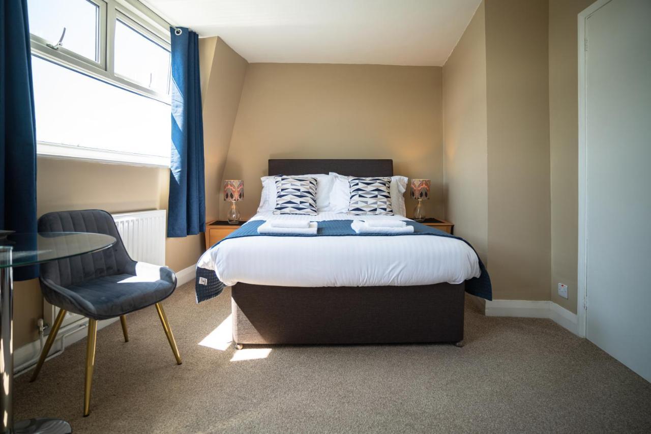 Sleepy Puffin Guest House Tenby Bagian luar foto